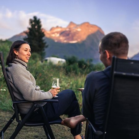Villa Vertical - Room Skorgedalen Åndalsnes エクステリア 写真
